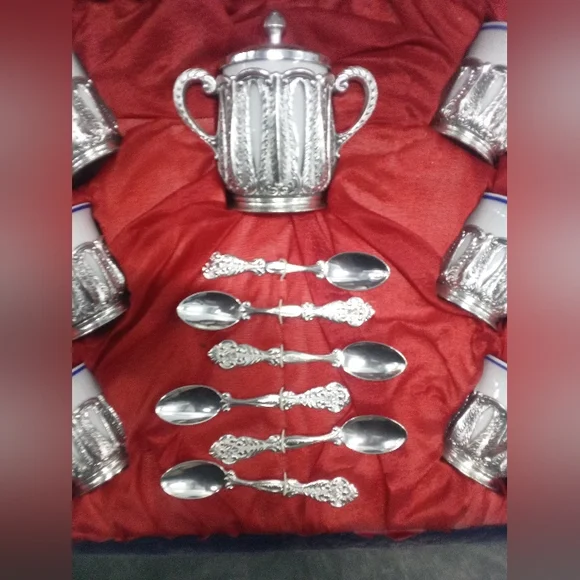 Brevetatto Italy Vintage Silver And Ceramic 19 Piece Tea Set - Picture 3 of 8